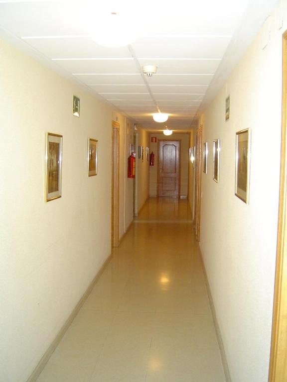 Hotel Lazaro Каламоча Экстерьер фото